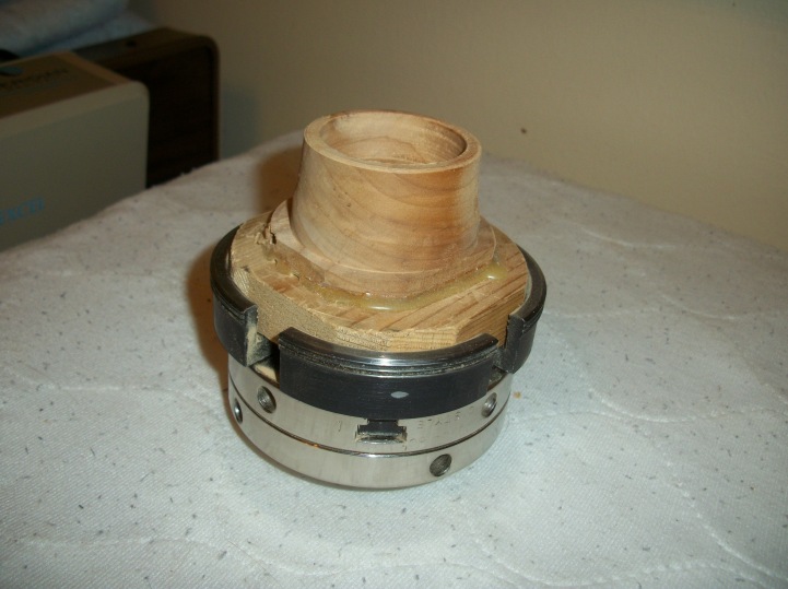 ning-000-0001-08-18254-34.jpg?width=721