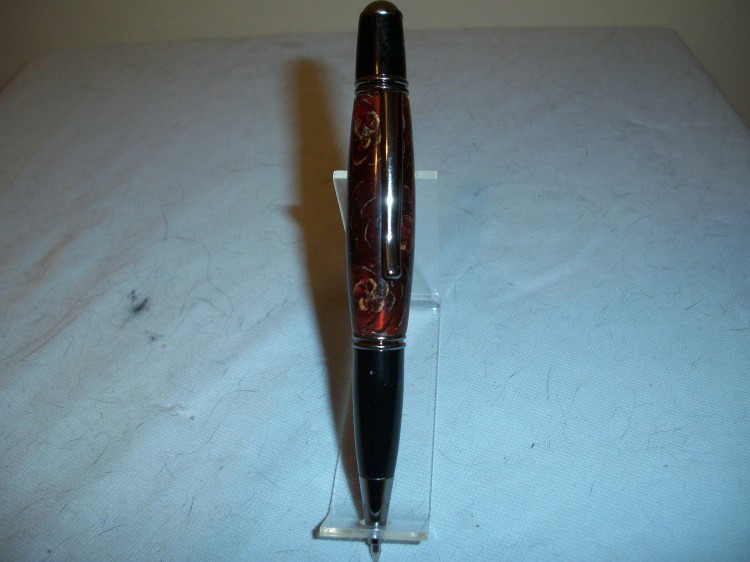 ning-000-0002001-8594-54.jpg?width=750
