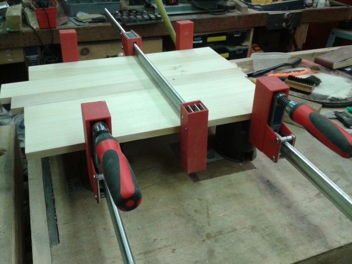 ning-besseyglueup2-4175-43.jpg?width=721