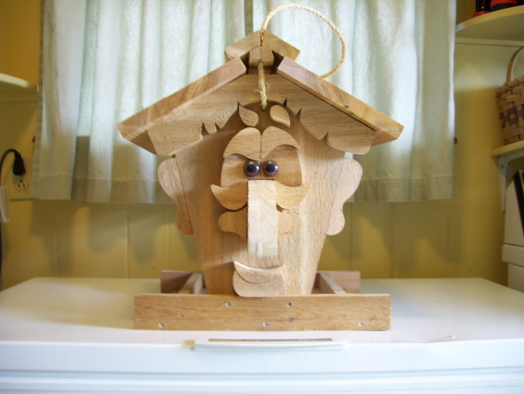 ning-cedarbirdfeeder12010-37115-3.jpg?wi