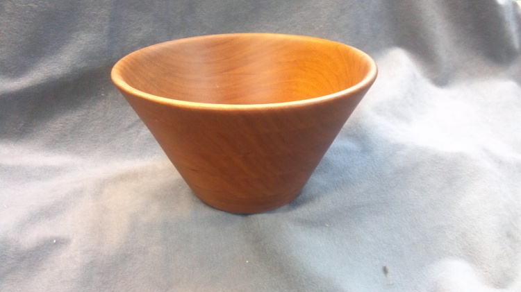 ning-cherryboardbowl1-31344-9.jpg?width=