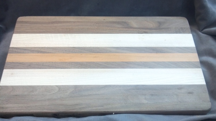 ning-edgegraincuttingboard2-31344-97.jpg