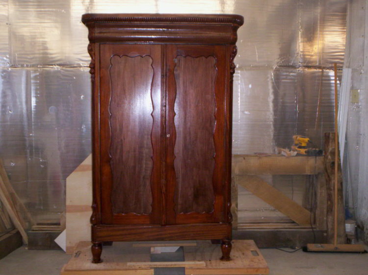 ning-restoredarmoire001-49277-6.jpg?widt
