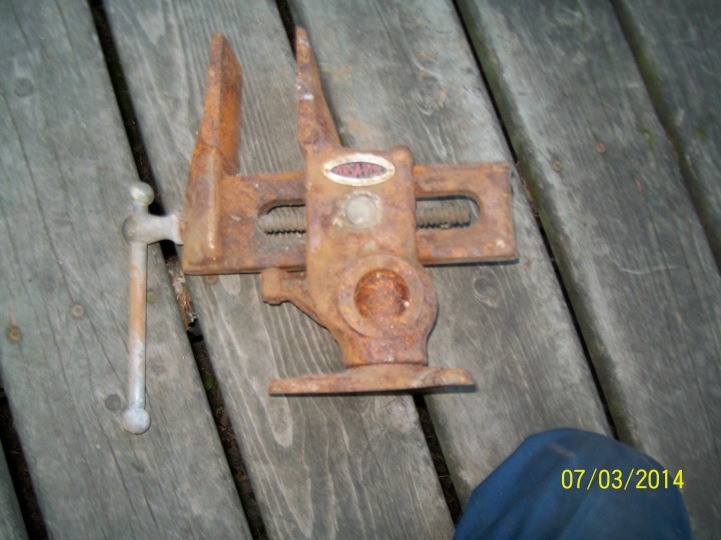 ning-versavise1-1184-91.jpg?width=721