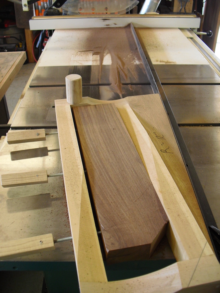 ning-walnutrocker008-41273-32.jpg?width=