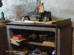 Mitresaw cabinet with a $5 Craftsman 22" saw