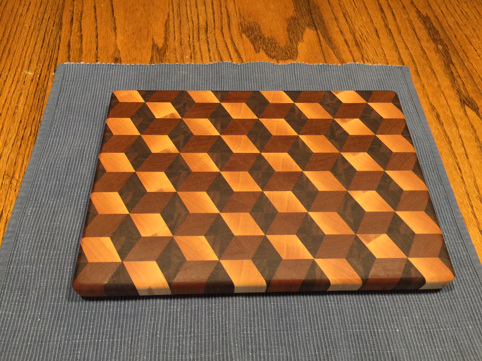 http://www.routerforums.com/attachments/show-n-tell/173634d1450975593-tumbling-blocks-blocks.jpg