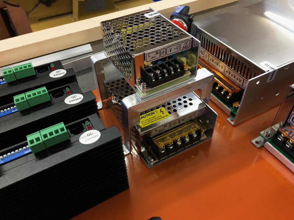 035%20-%205V%20power%20supply%20mount_zp