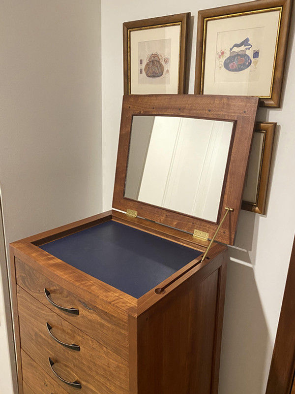 Lingerie-Chest3L.jpg