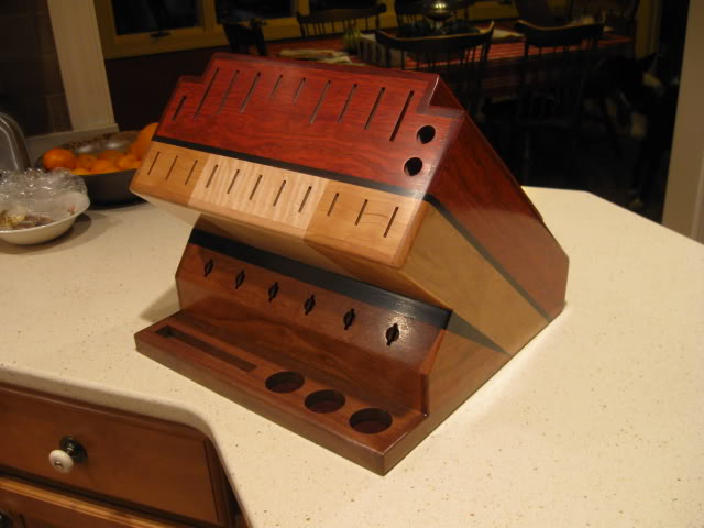 Marwanknifeblock011.jpg