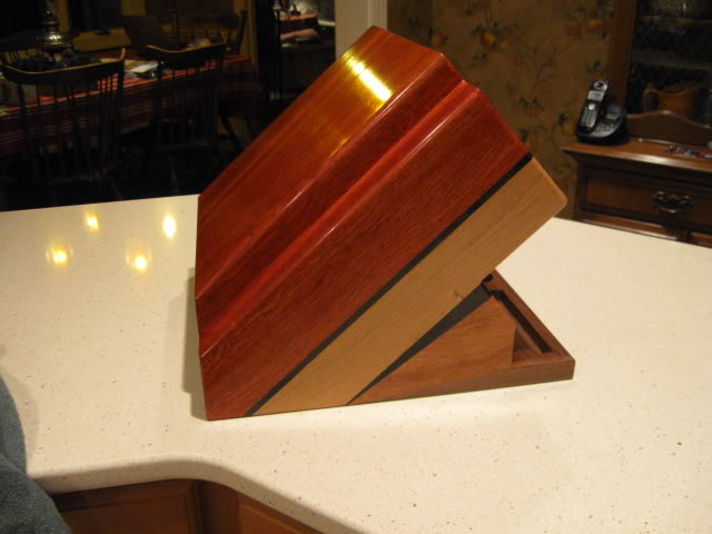 Marwanknifeblock019.jpg
