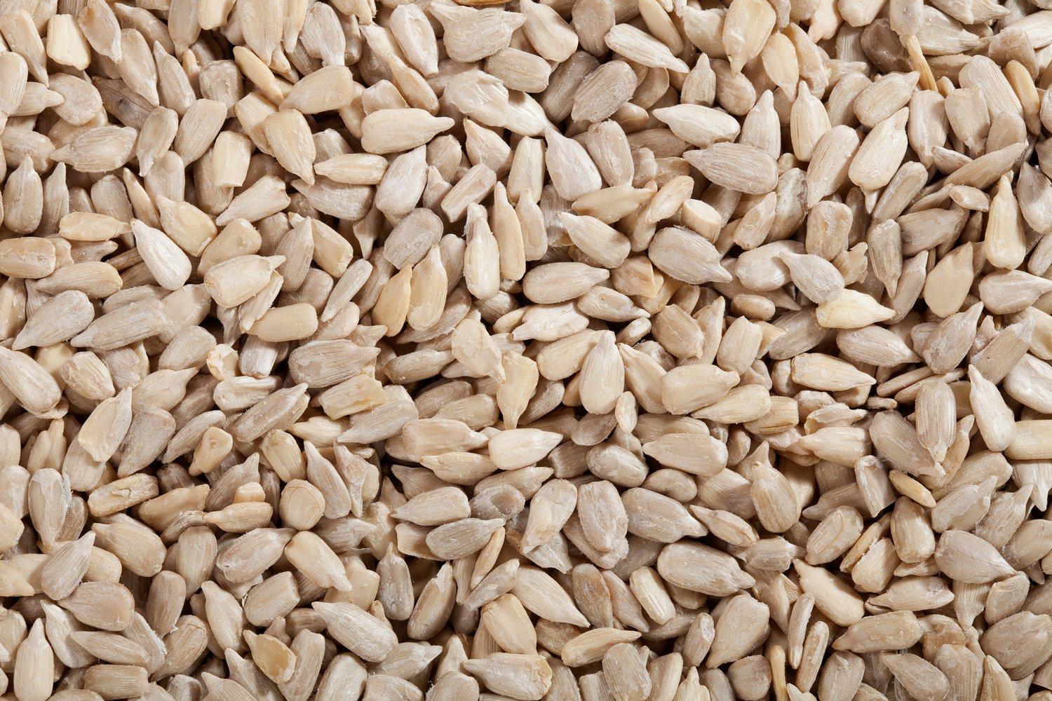 sunflower-seeds-shelled-raw-100750_1.jpg