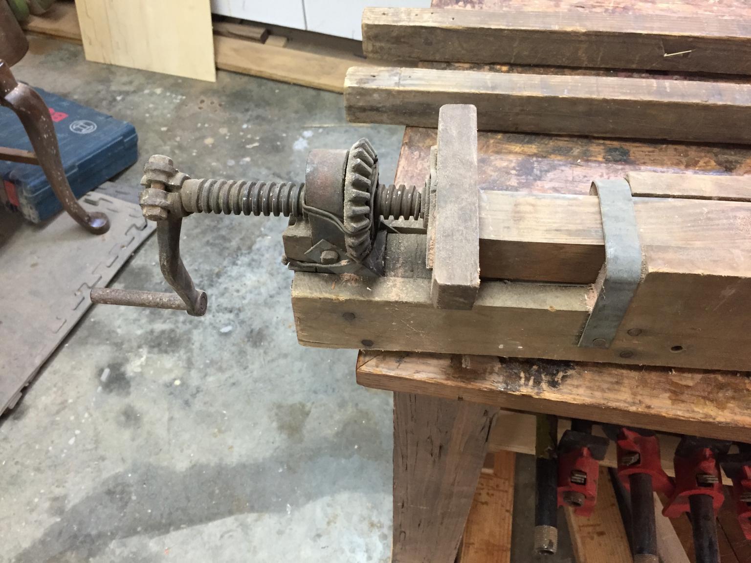 Homemade_Vise_Gears.thumb.jpg.f6ba026f2b