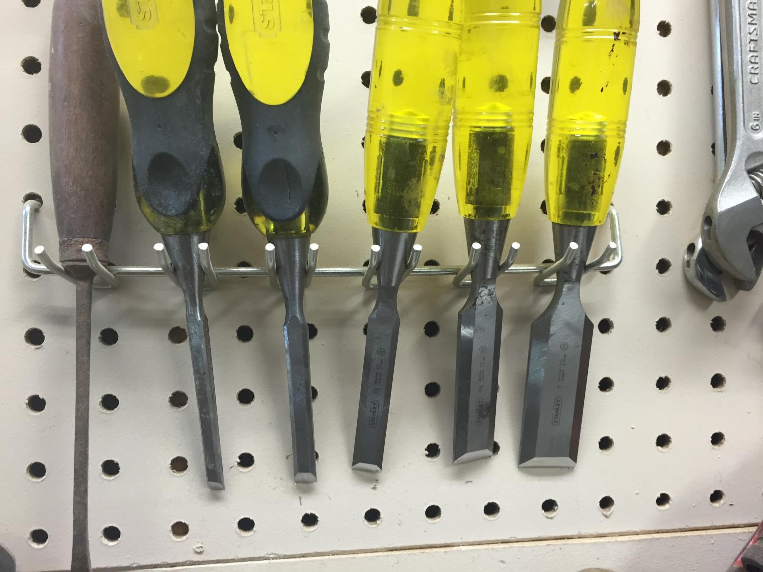 Sharpened_Chisels.thumb.jpg.6871cc1fe786