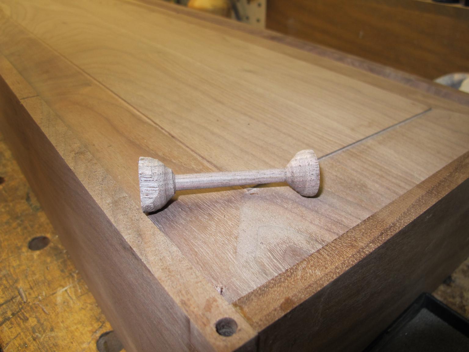 walnut_dowel_(2).thumb.JPG.25da9bf11ccbe