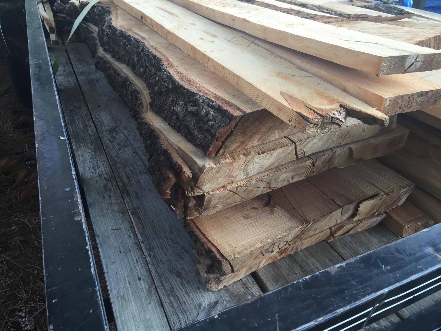 Hickory_Slabs_2.thumb.jpg.6cb49fb09eb5e3