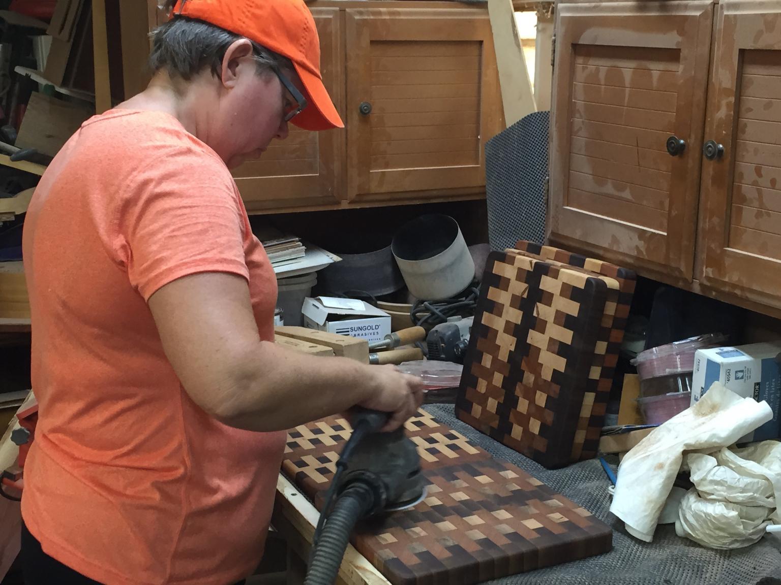 Sanding_Cutting_Boards.thumb.jpg.e337722
