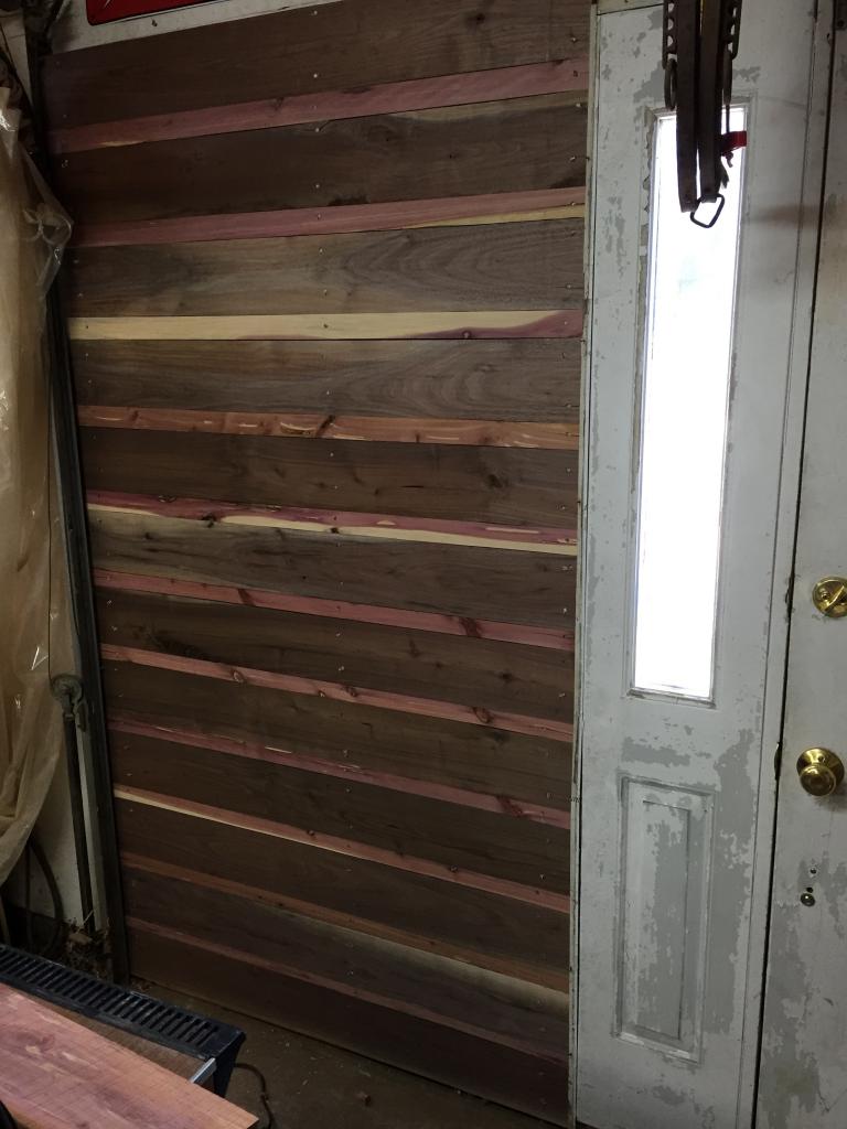 Walnut_and_Cedar_Wall.thumb.jpg.c06c312b