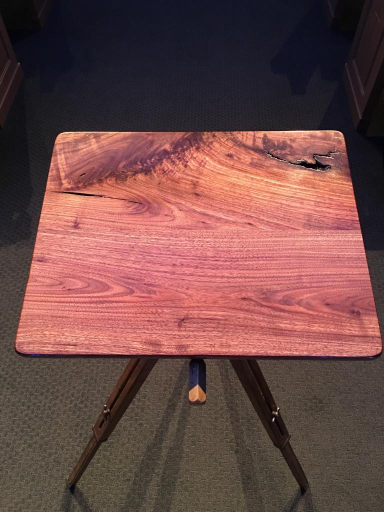 Walnut_Surveyor_lectern_top.thumb.jpg.12