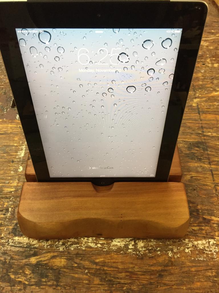 5663081d67a60_iPadstand.thumb.jpg.5a0ab4