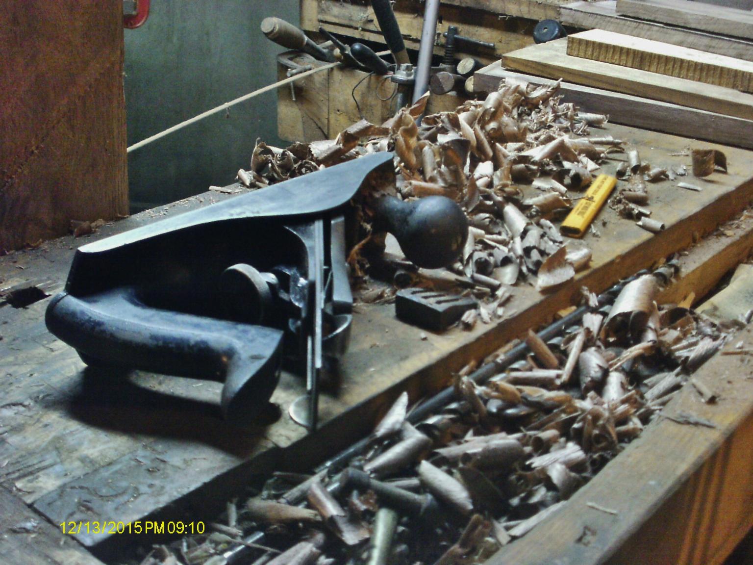 566ee946061b9_messybench.thumb.JPG.5735e