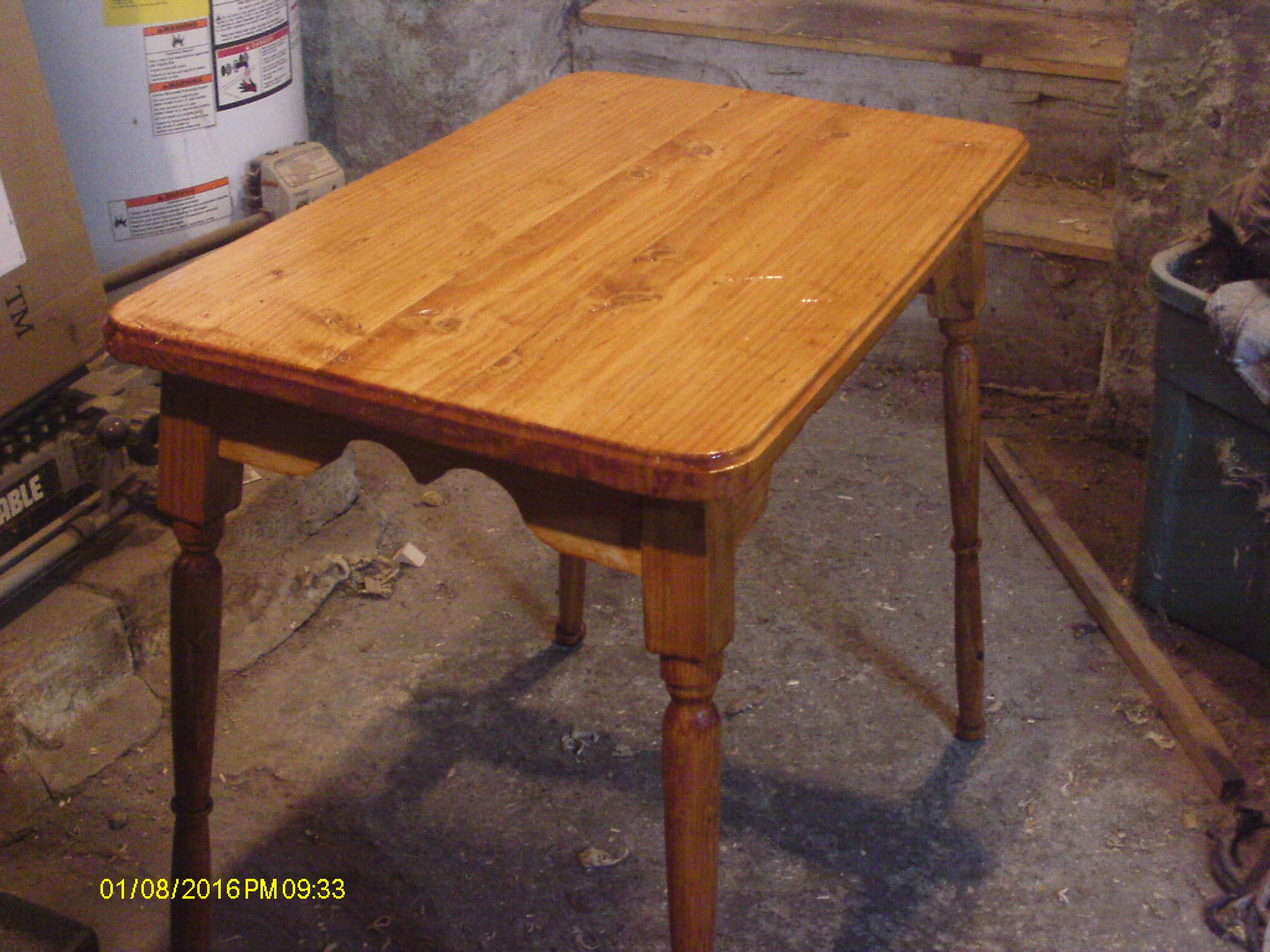 PIP:  4x4 Table of pine