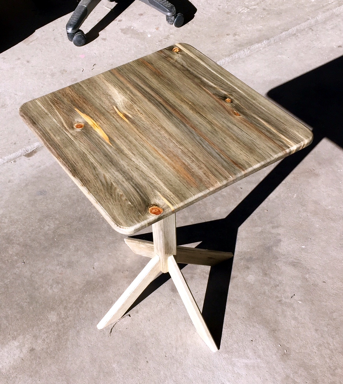 Beetle kill Pine Table