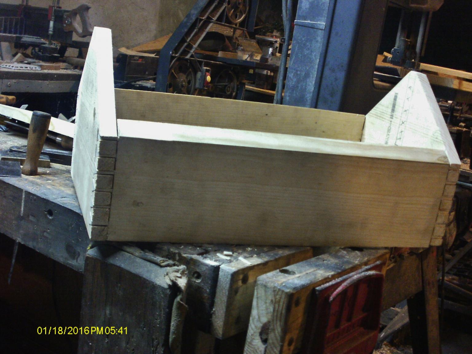 box.thumb.JPG.4a695849cdf275bafade06ae44