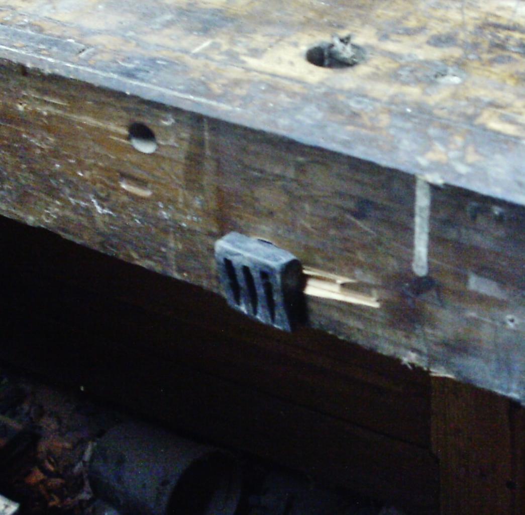 56ba540f9dc67_legviserest.thumb.JPG.e5a3