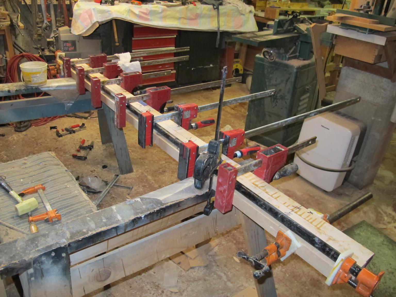 gluing top 1.JPG