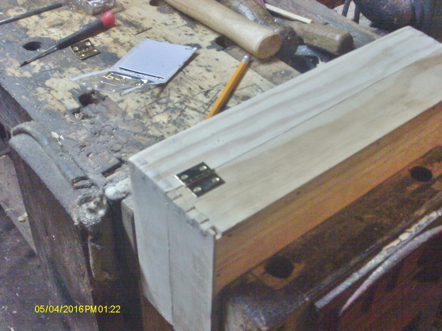 hinges.JPG