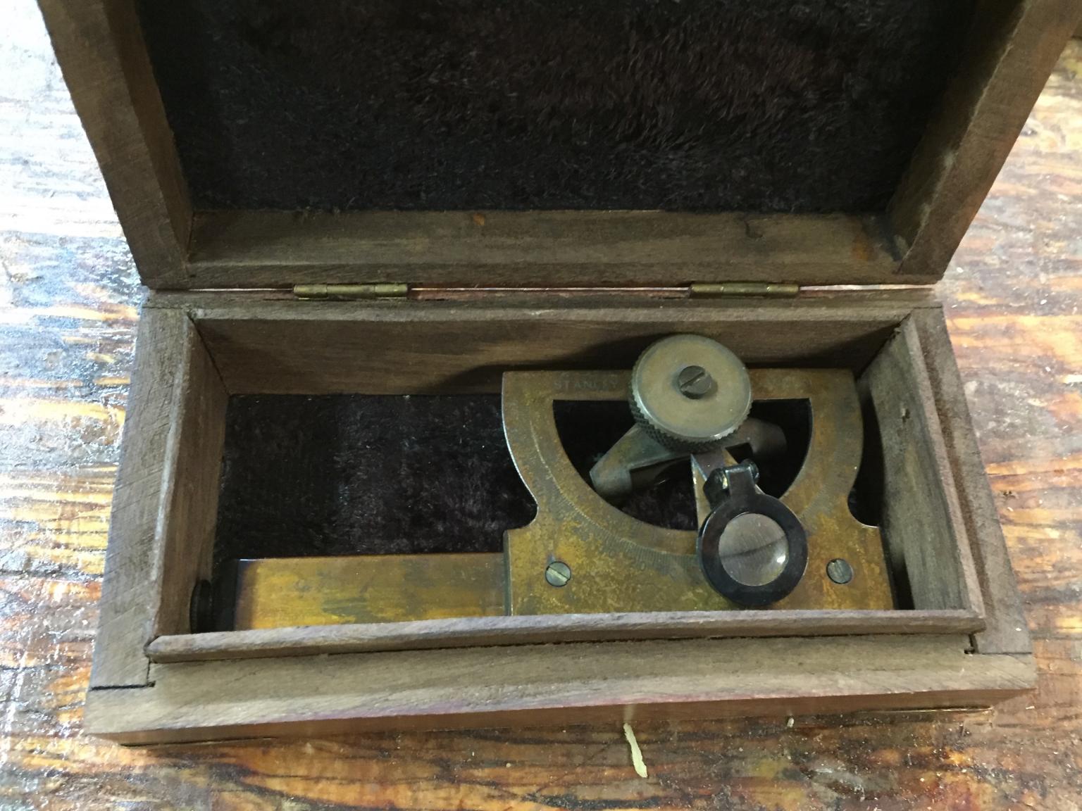 Stanley London Brass Abney Level 1892.jpg