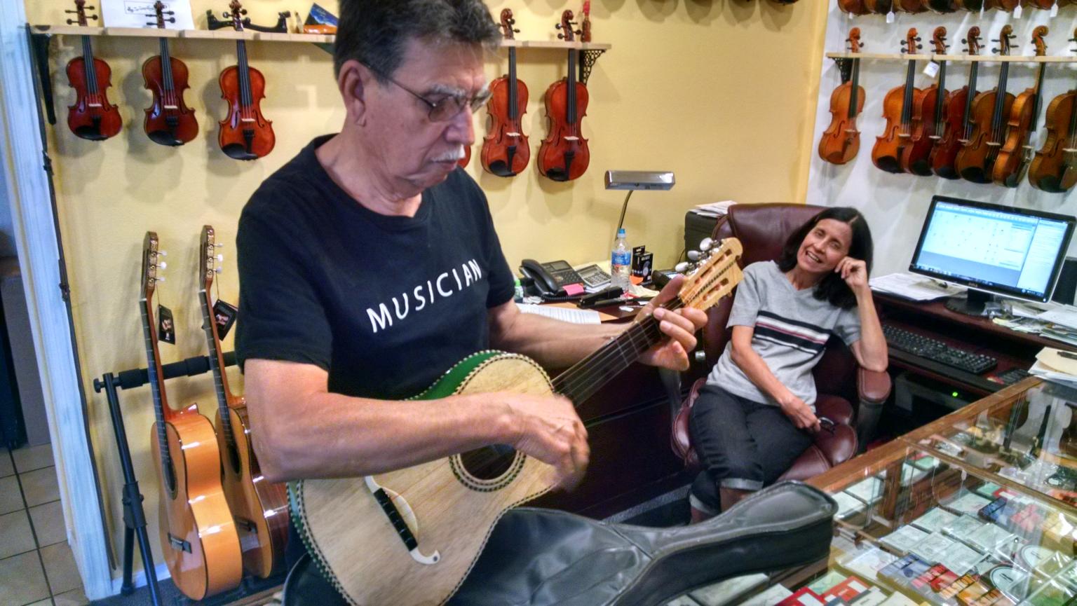 Cruz Violins (11).jpg