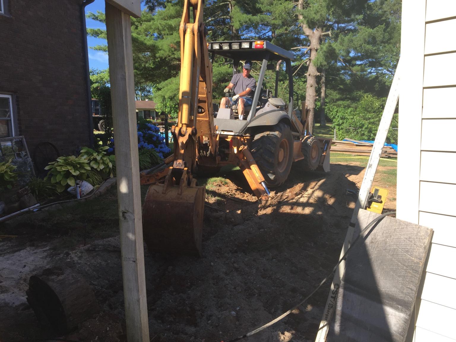 Starting footings.jpg