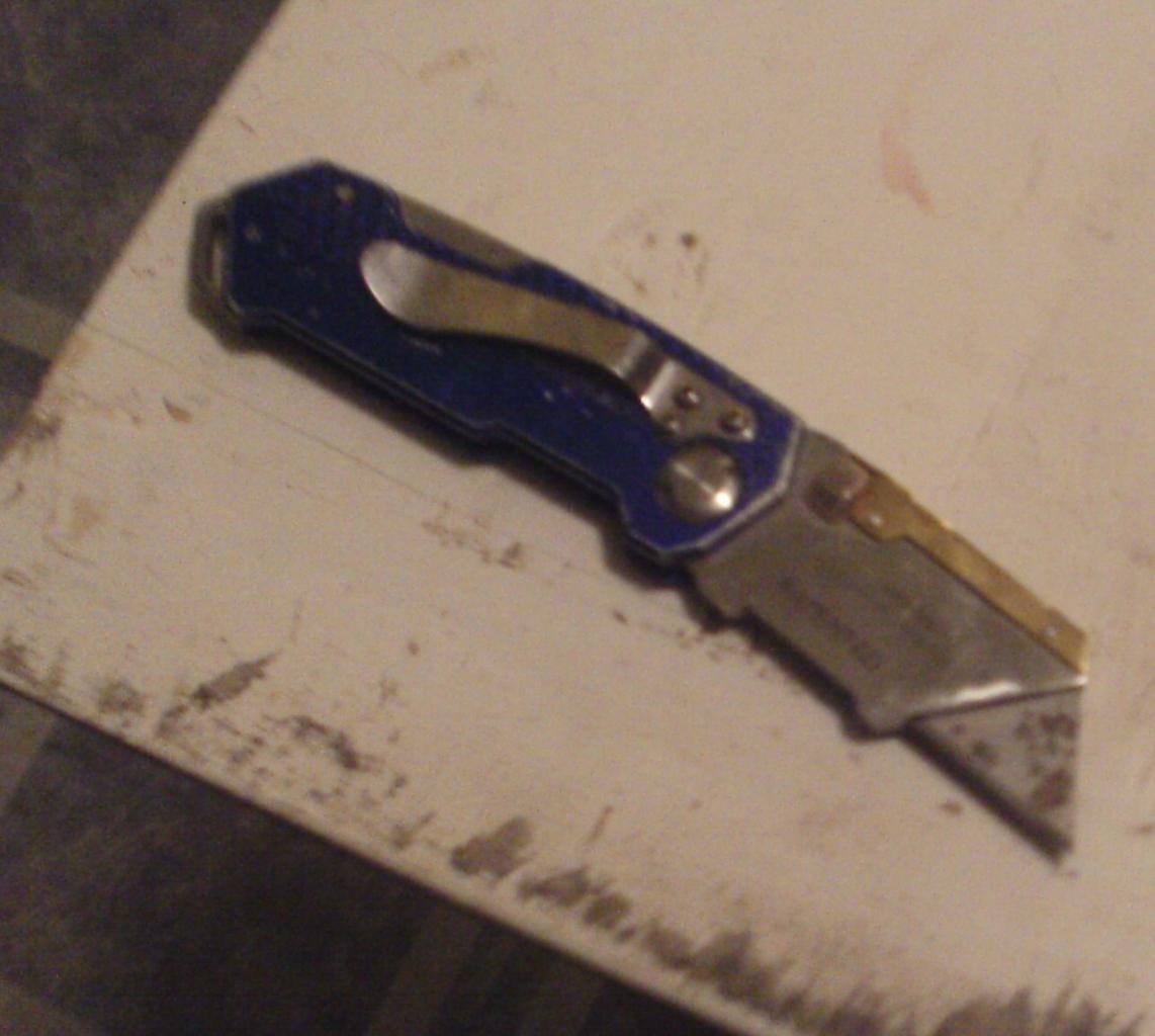 kobalt knife.JPG