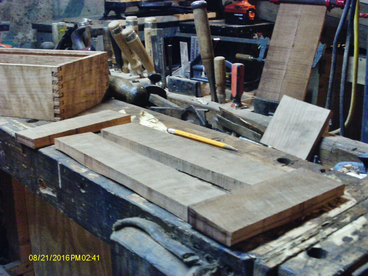 lid parts.JPG