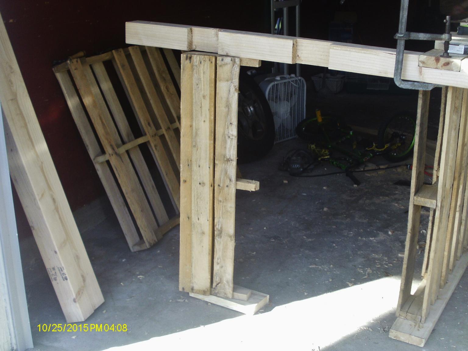 notched posts.JPG