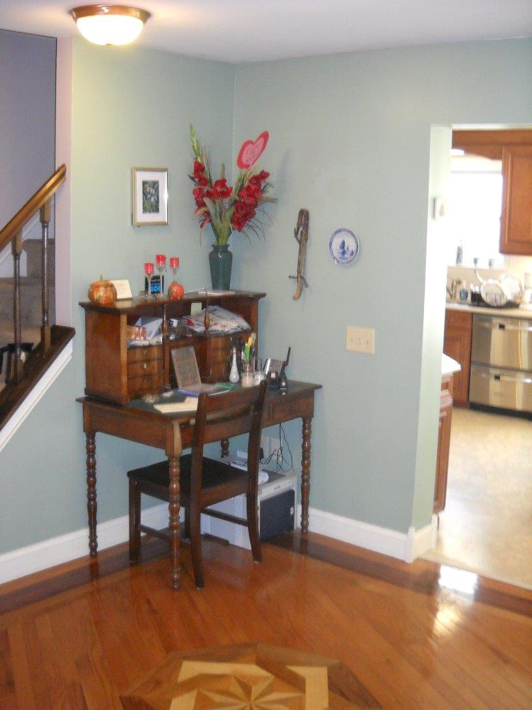 New kitchen wall from foyer.jpg