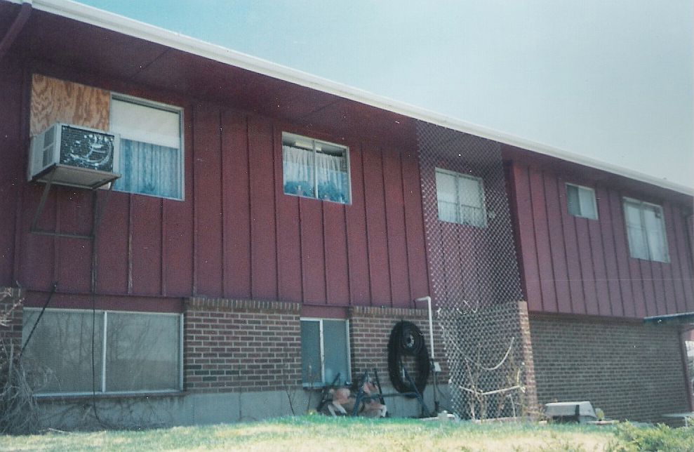 House 001BB.jpg