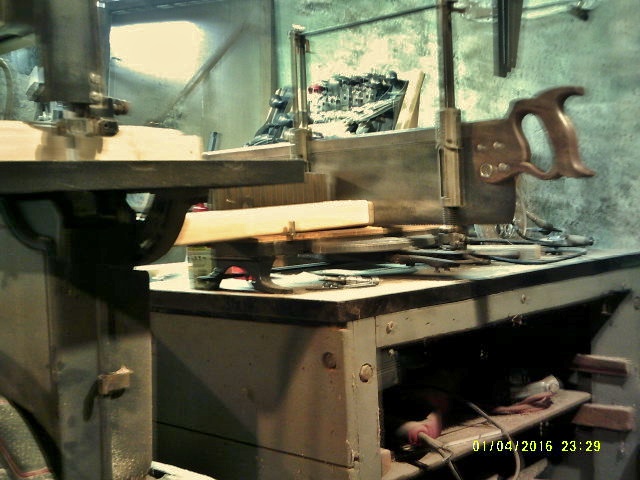 mitre saw.JPG