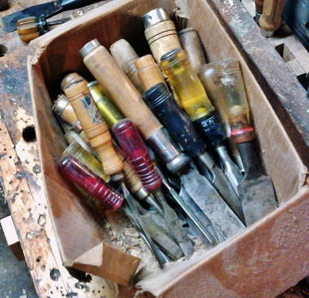 box of chisels.JPG