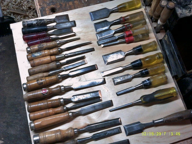 extra chisels.JPG