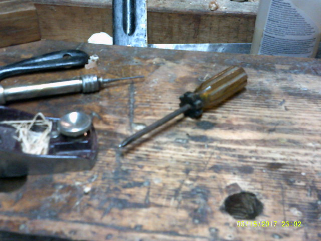 screwdriver.JPG.60c58c03282d752792bbb800b7ad15af.JPG