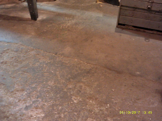 58ebe32f40406_cleanfloor.JPG.a372e94b0164e0ba2c885e86250e8eb7.JPG