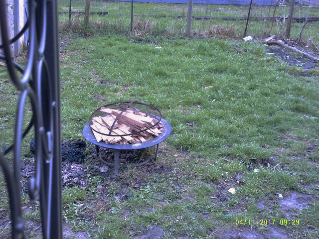 58ecfa77ea067_firepit.JPG.d4f50d2e5f3d80abd0de08929ac0c288.JPG