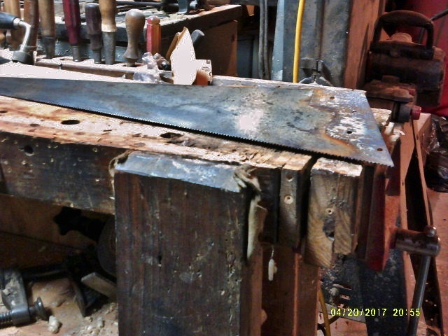 58f97d343f091_rustyplate.JPG.6018c39f54a2a6ecf9ad7b96b4bc1c85.JPG