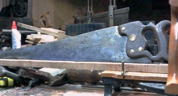 handsaw.JPG.af0f27c5beb17b114e7f2239744fb389.JPG
