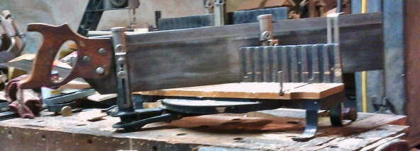 5907c7cb3db3a_mitreboxsaw.JPG.0de9330fc7acfa36be021ae5653ac3ee.JPG