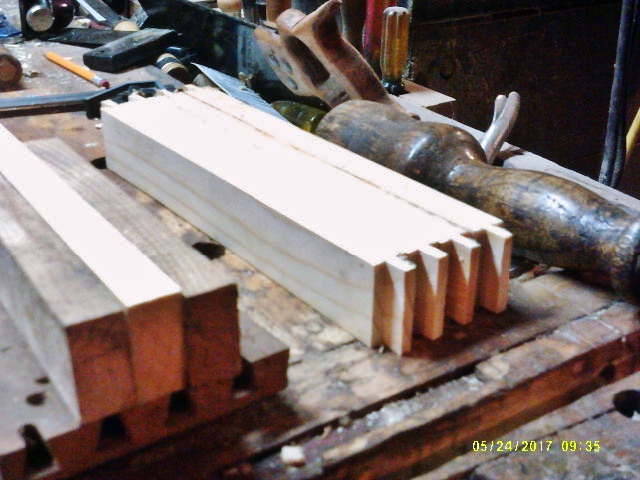 tenons.JPG.179479f17f722c889a63f86a89a434ff.JPG