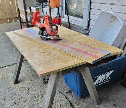 593438fe33d5d_cordlesssaw.jpg.468ef9f97ad9839e662628bf356f7021.jpg